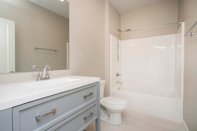 Building Photo - 3637 Hydes Ferry Rd