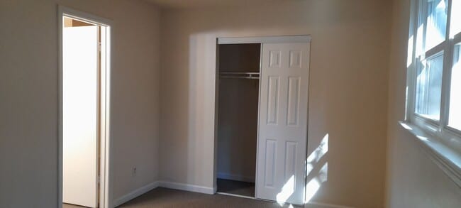 Building Photo - 5234 Donlyn Dr