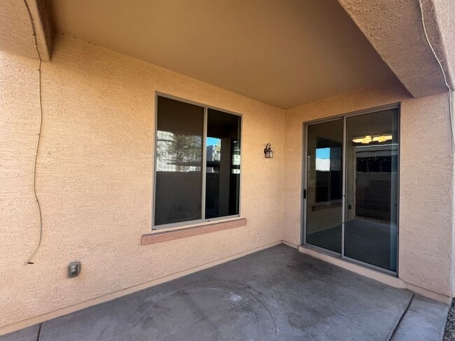 Building Photo - 3 Bedroom Home in the Beacon Heights Commu...
