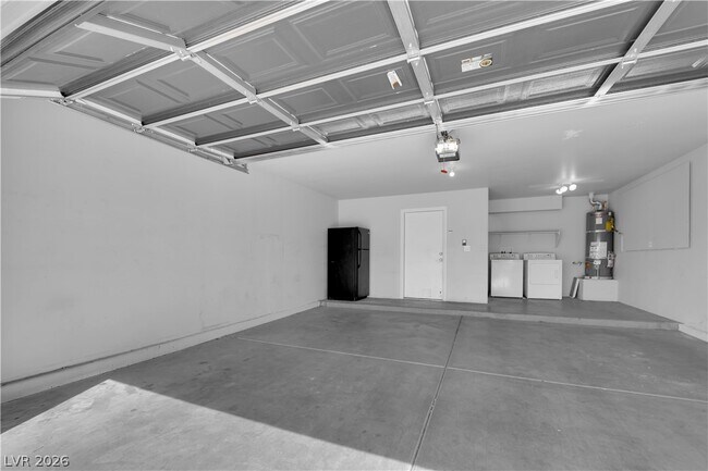 Building Photo - 8516 Little Fox St