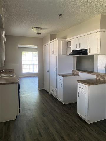 Building Photo - 1000 Hillcrest Dr