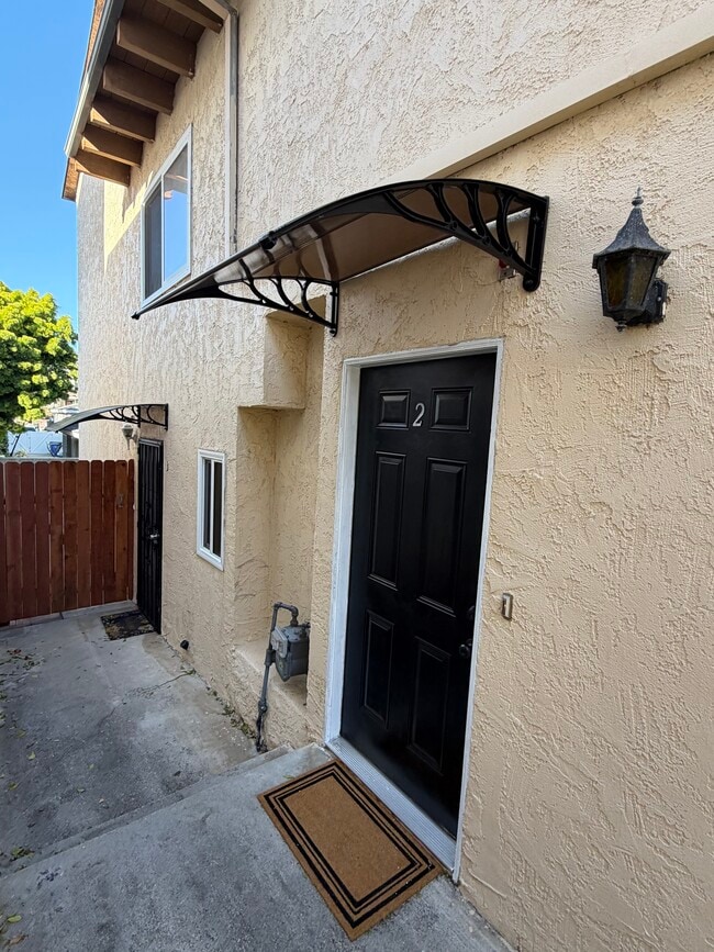 Building Photo - 1921 Harriman Ln