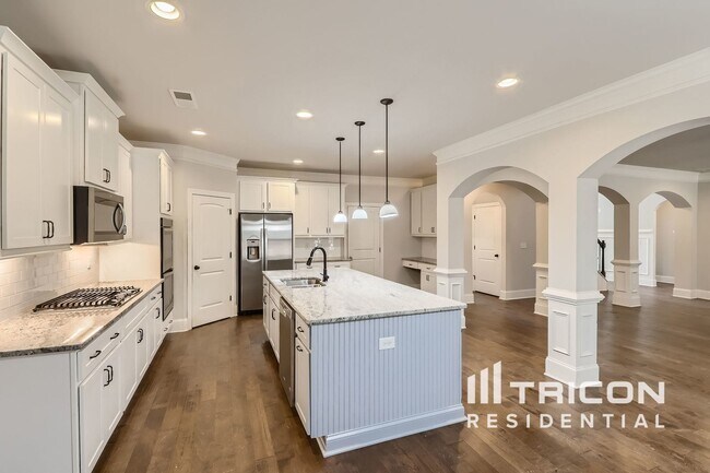 Building Photo - 273 Enfield Ln