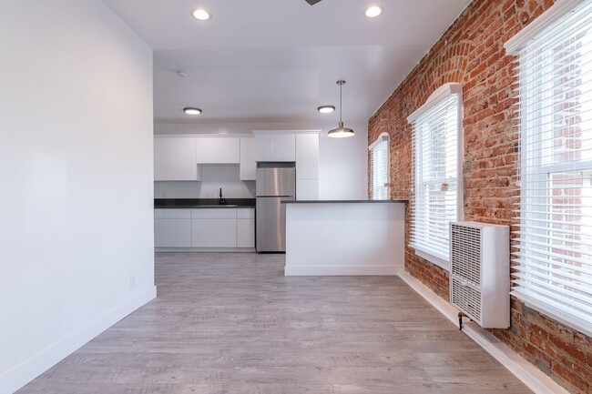 Interior Photo - 12th Street Apartments