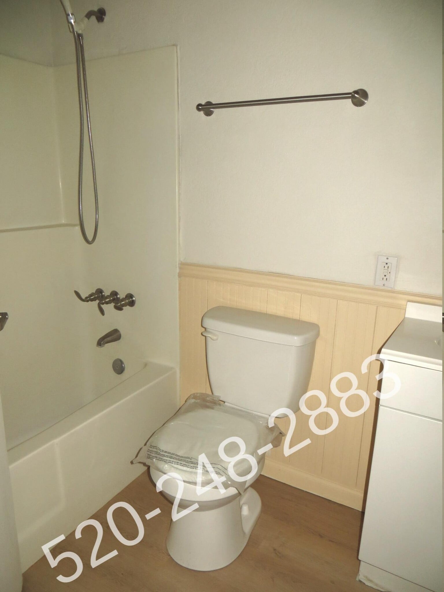 Building Photo - 2512 E Eastland St