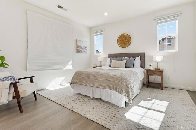 Building Photo - 1720 Santa Ivy Ave