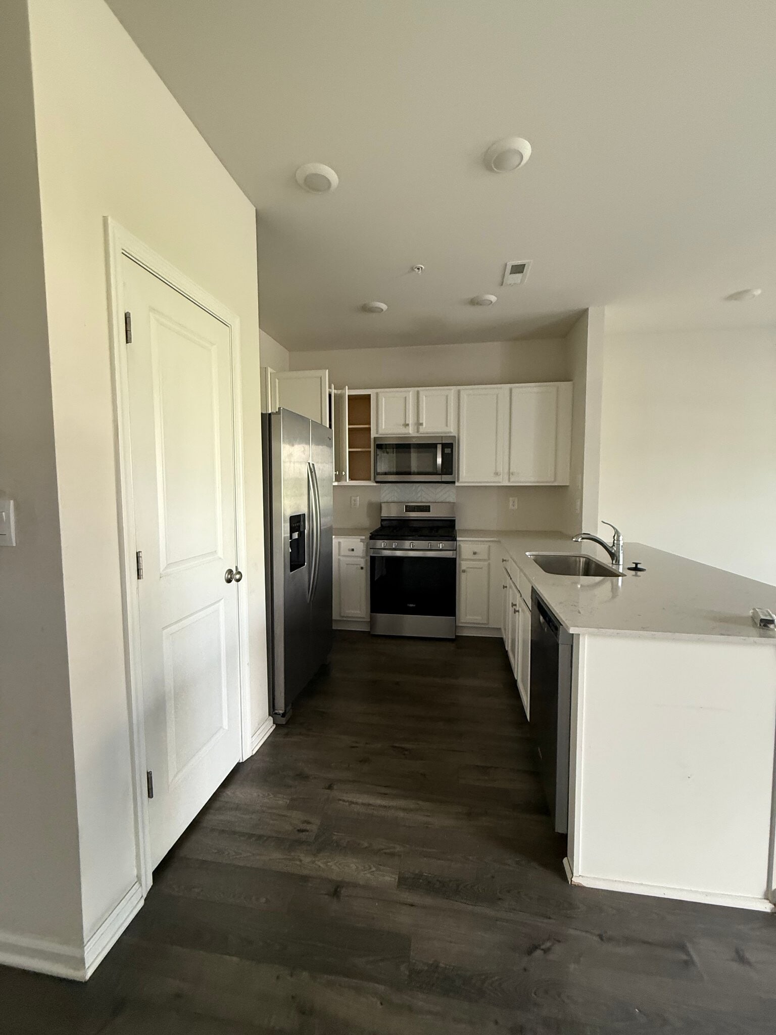 Building Photo - 392 Trego Avenue