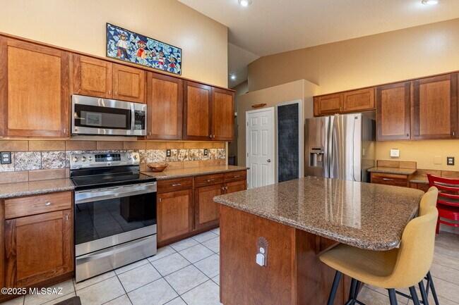 Building Photo - 11372 N Twin Spur Ct