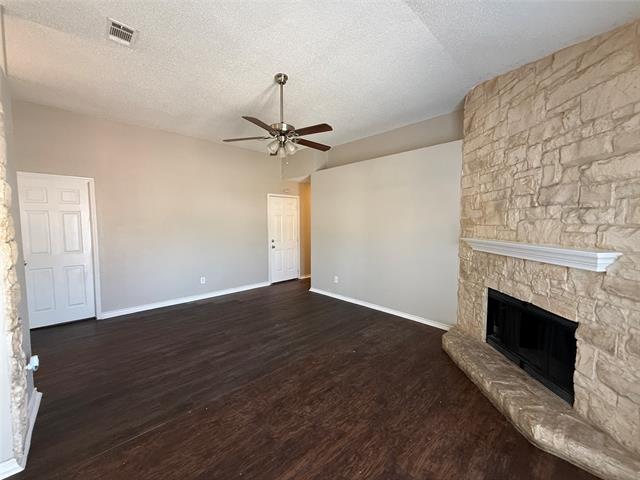 Building Photo - 10206 Shayna Dr