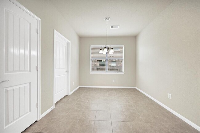 Building Photo - 107 Autumn Forest Ln