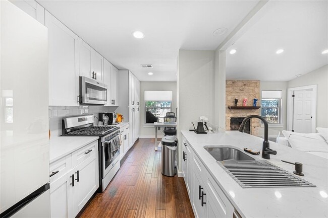 Building Photo - 4616 Ganymede Dr
