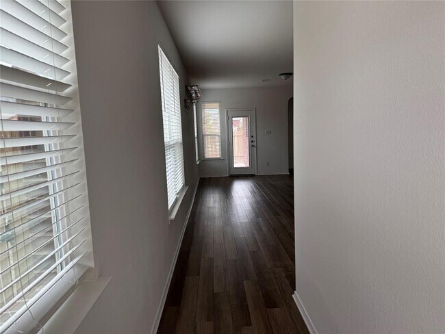 Building Photo - 14225 Silver Lace Ln