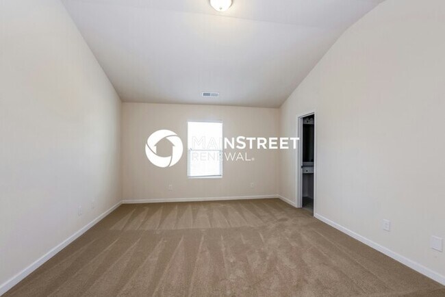 Building Photo - 4 Bedroom Pet-Friendly Home in Charlotte, ...