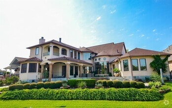 Building Photo - 12316 Oak Bend Cir