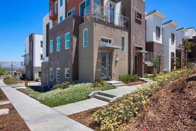 Building Photo - 2986 Lina St