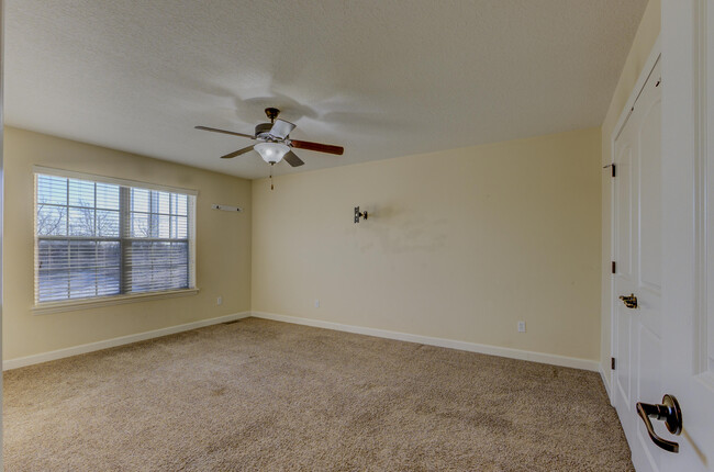 Building Photo - 5206 Claybrook Ct