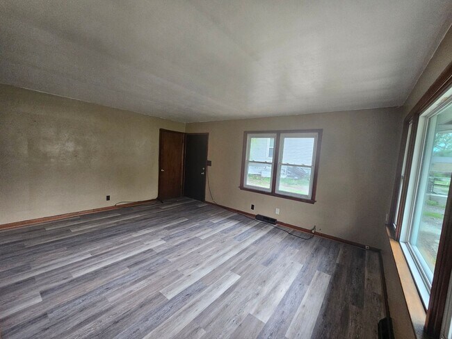 Building Photo - 3032 West Malone Street