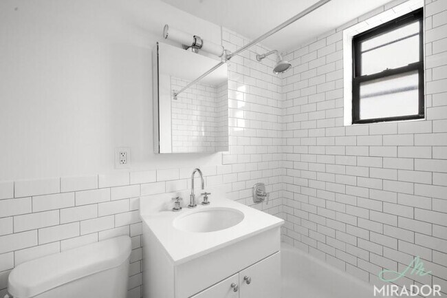 Building Photo - 0 bedroom in New York NY 10021