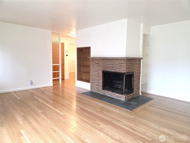 Building Photo - 16850 Palatine Ave N