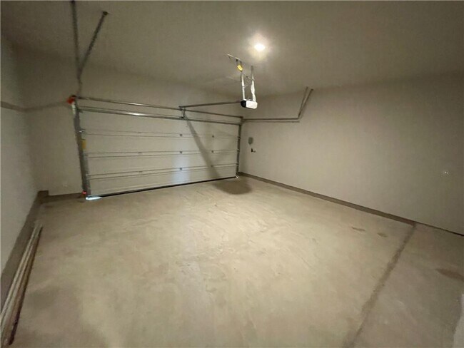 Building Photo - 14109 Pennington Ln