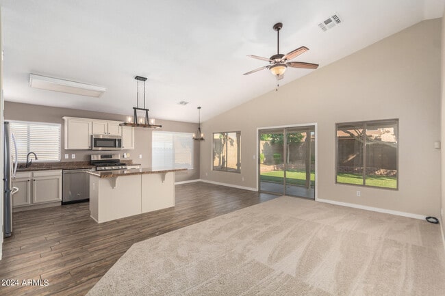 Building Photo - 6425 W Briles Rd