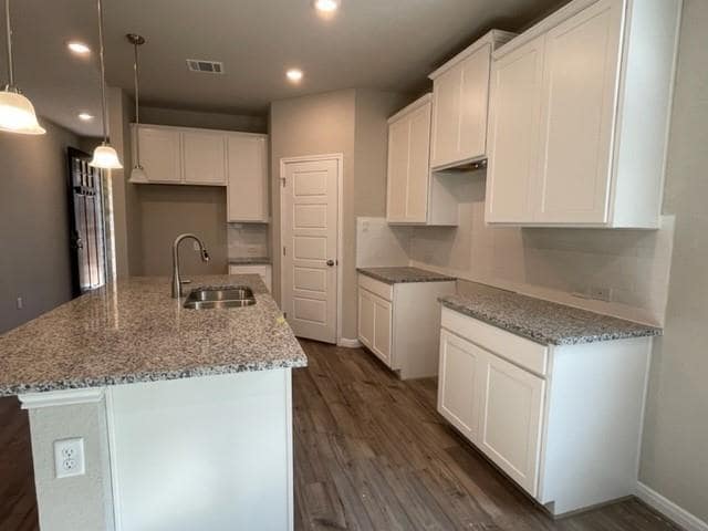 Building Photo - 1222 Lennea Gdn