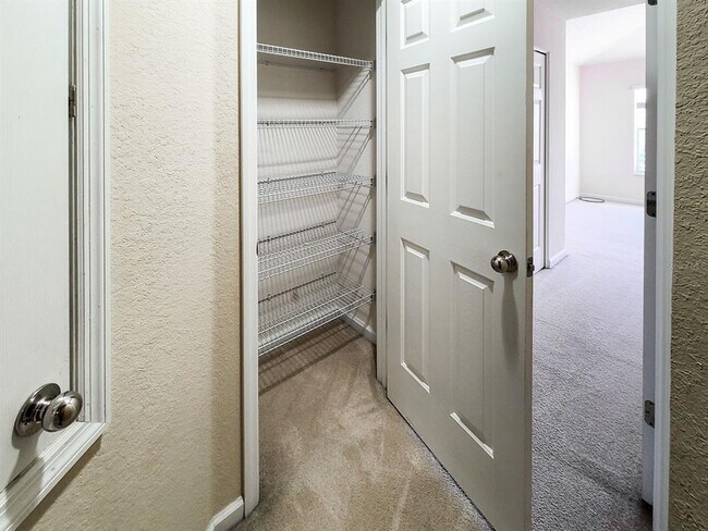 Building Photo - 4148 SW 51st Cir