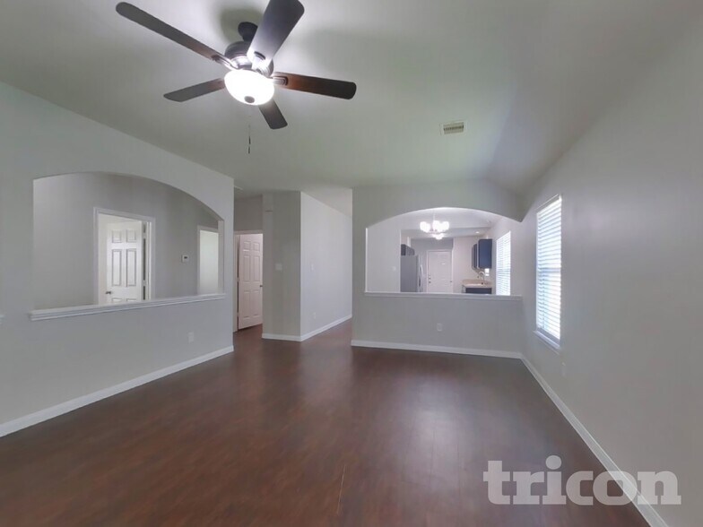 Building Photo - 2331 Gianna Way