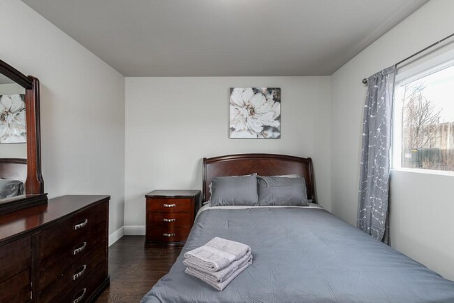 Building Photo - "Charming 2-Bed Oasis with 988 Sq Ft of Comfort in Cheyenne!"