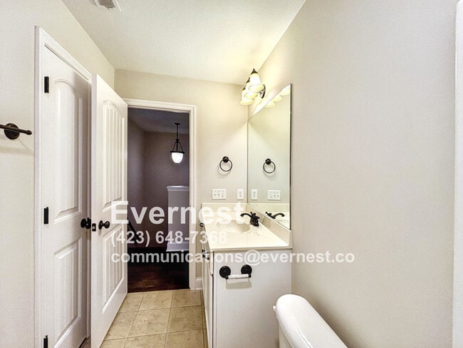 Building Photo - 7145 Tyner Rd