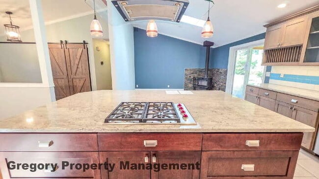 Building Photo - First Time Rental! Newly Remodeled 3bed 2bath Super clean home in top condition. Just under 1 acr...