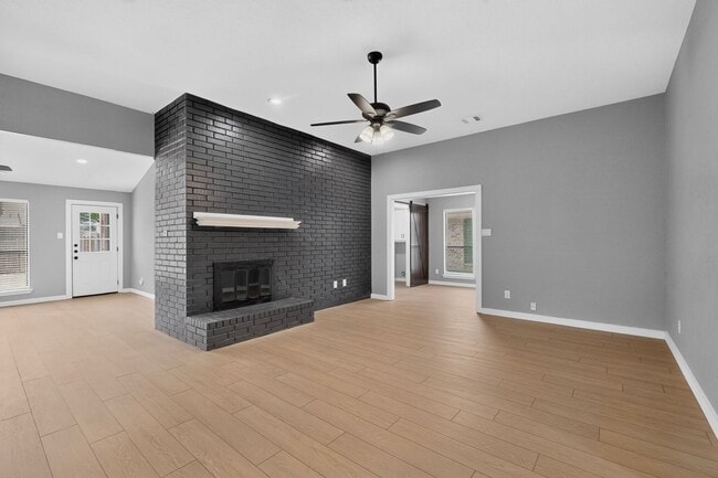 Building Photo - 3510 Amber Ave