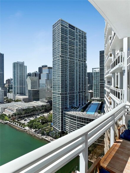 Building Photo - 901 Brickell Key Blvd