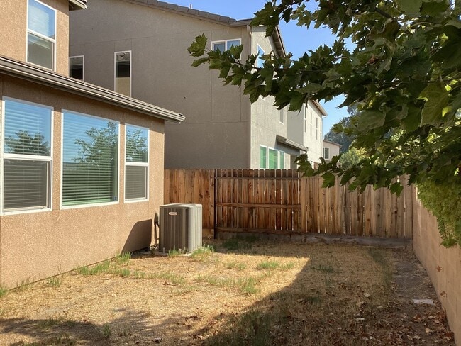 Building Photo - 6319 E Creek View Ln