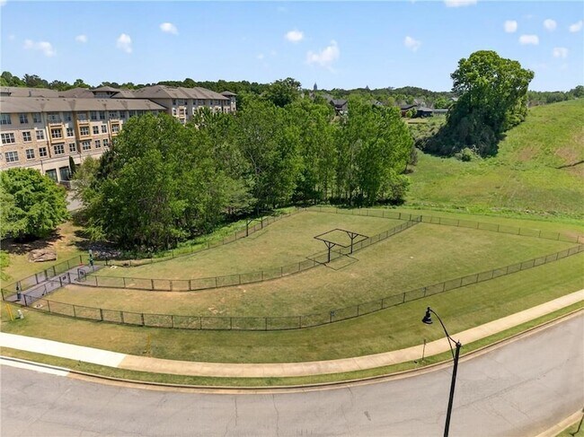 Building Photo - 1821 Sanford Dr