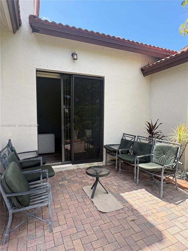 Building Photo - 8378 NW 39th Ct