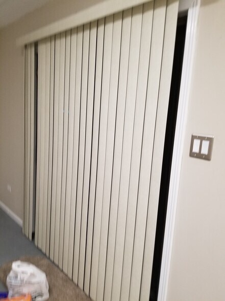 sliding door to outside spacious deck - 211 E 161st Pl