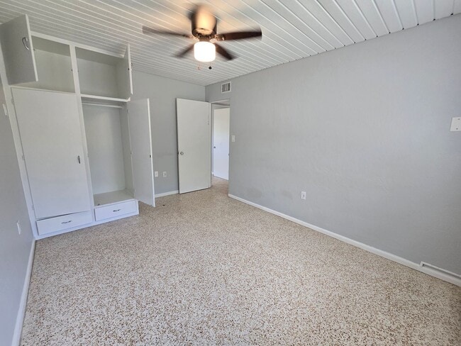 Building Photo - 6346 Beechwood Ave