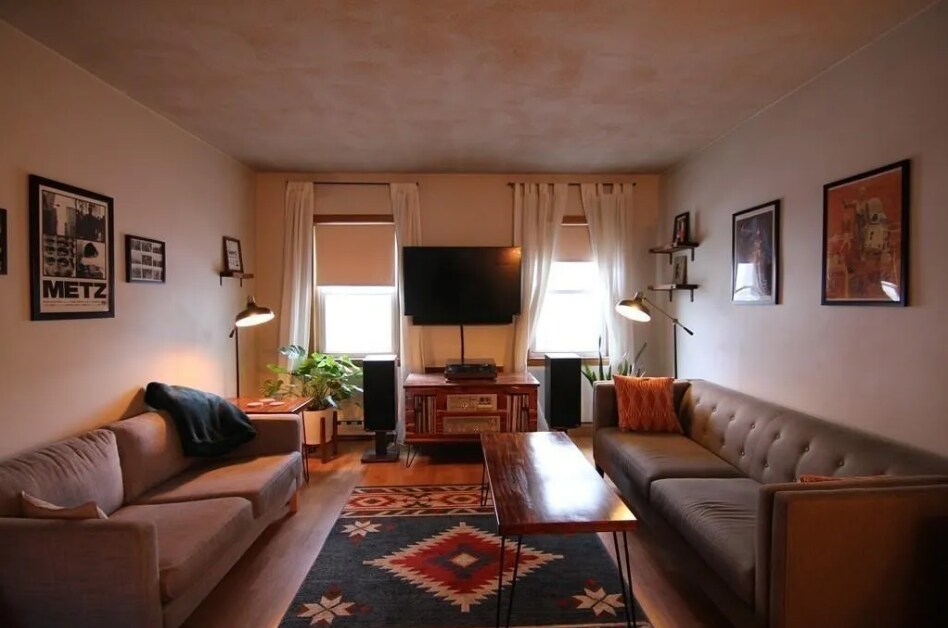 Building Photo - 32 Riverdale St
