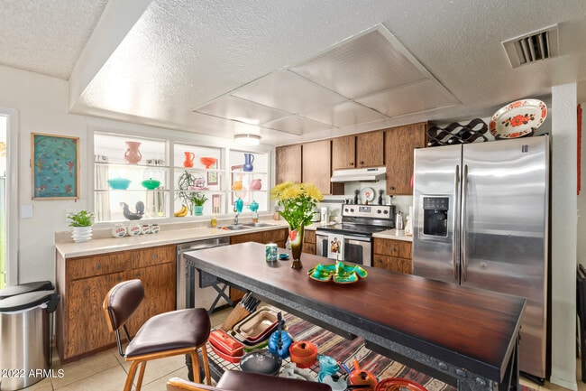 Building Photo - 12728 N 40th Pl