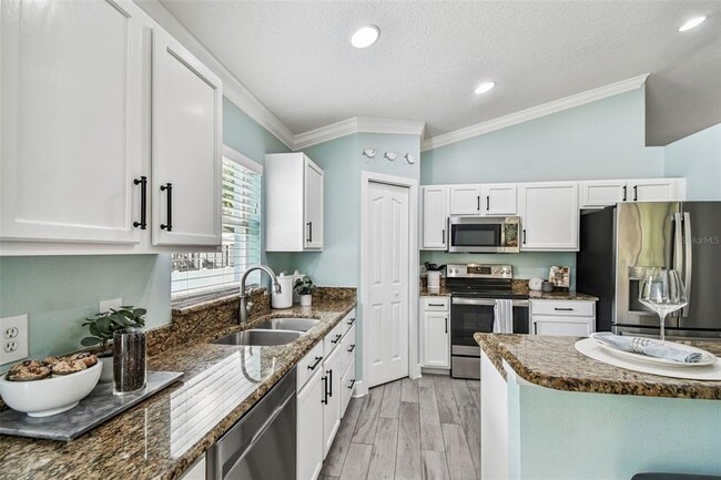 Building Photo - 13401 Fawn Springs Dr