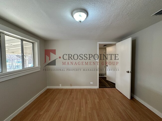 Building Photo - Available Now! 2 Bedroom 1 Bath Across fro...