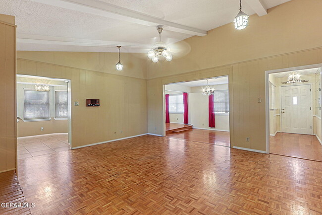 Building Photo - 9000 McCabe Dr