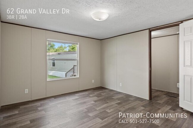 Building Photo - 62 Grand Valley Dr