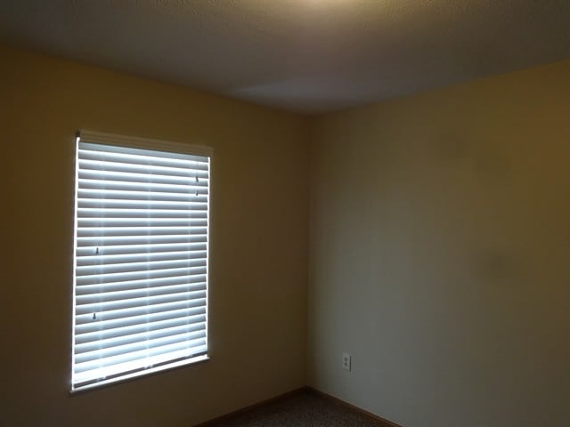 Building Photo - 2650 Willowgate Rd