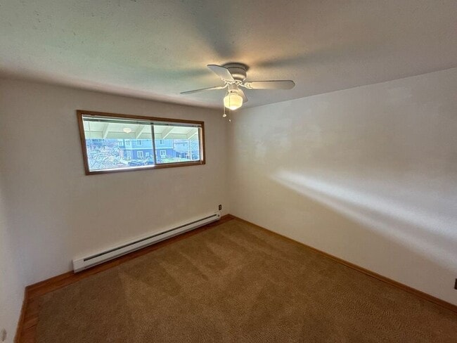 Building Photo - 1161 Howard St SE