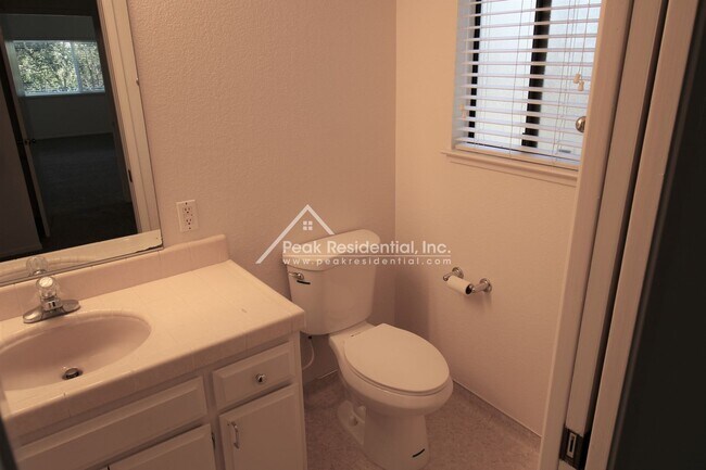Building Photo - 9344 Winding Oak Dr