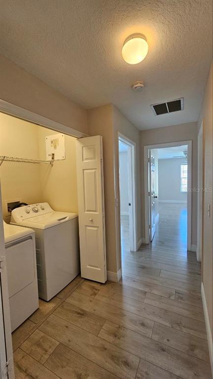 Building Photo - 580 Cresting Oak Cir