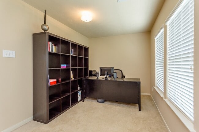 Building Photo - 4530 Hall Croft Chase Ln