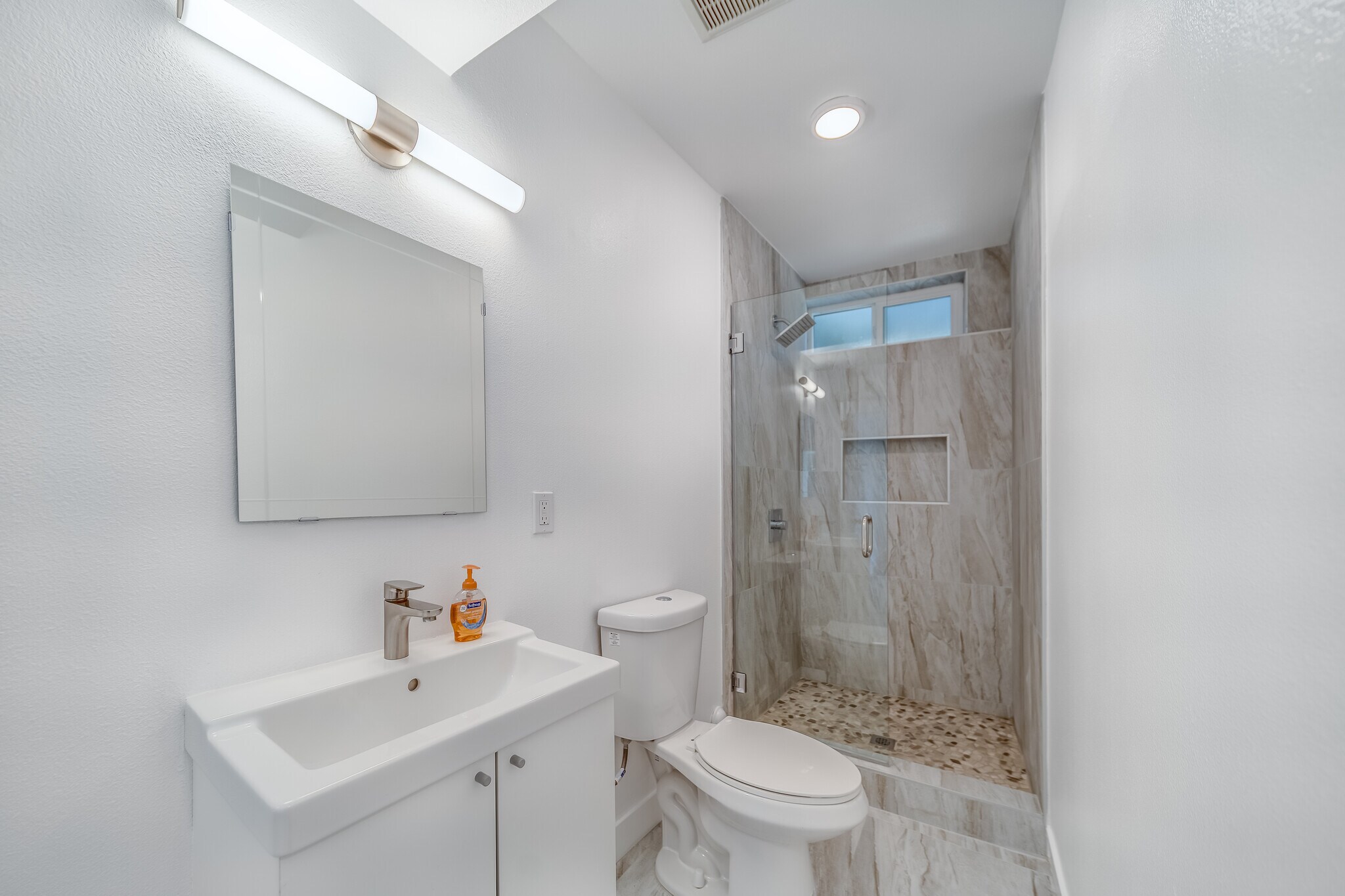 bathroom - 1724 1/2 Rotary Dr